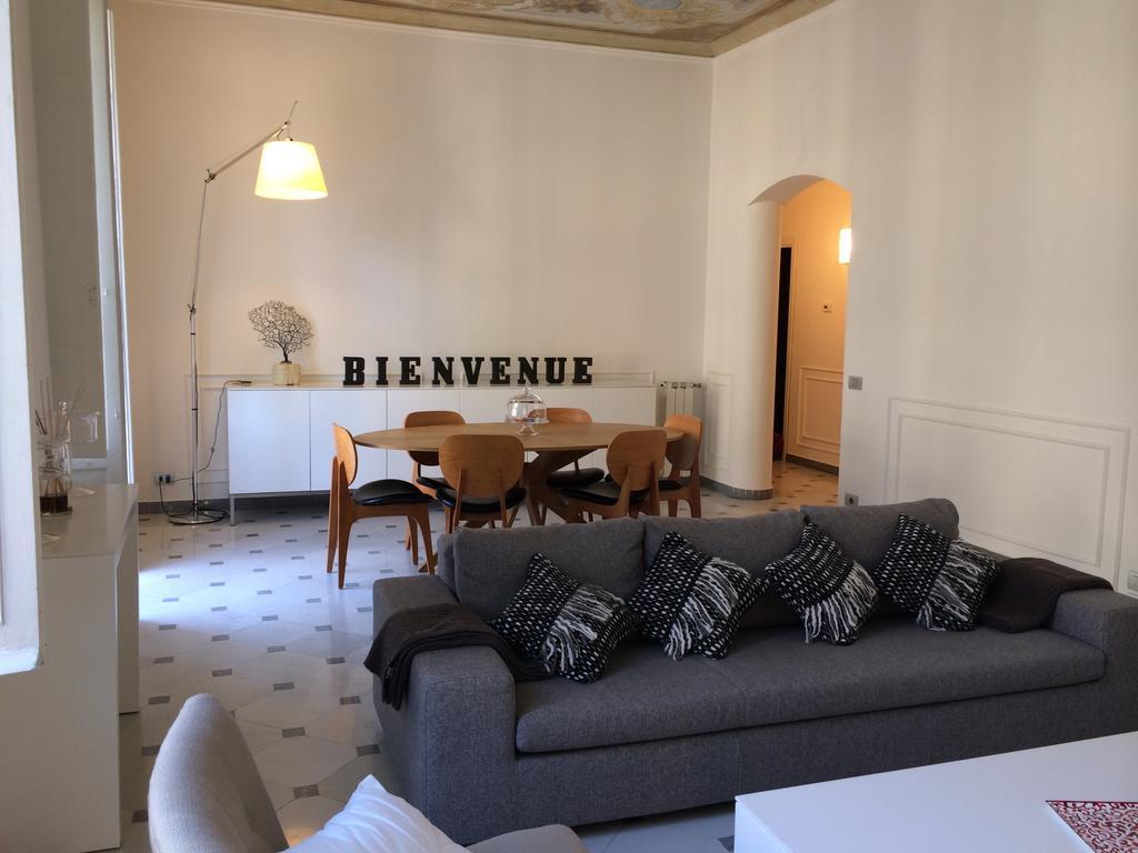 Via Chiodo Luxury Apartment La Spezia Room photo